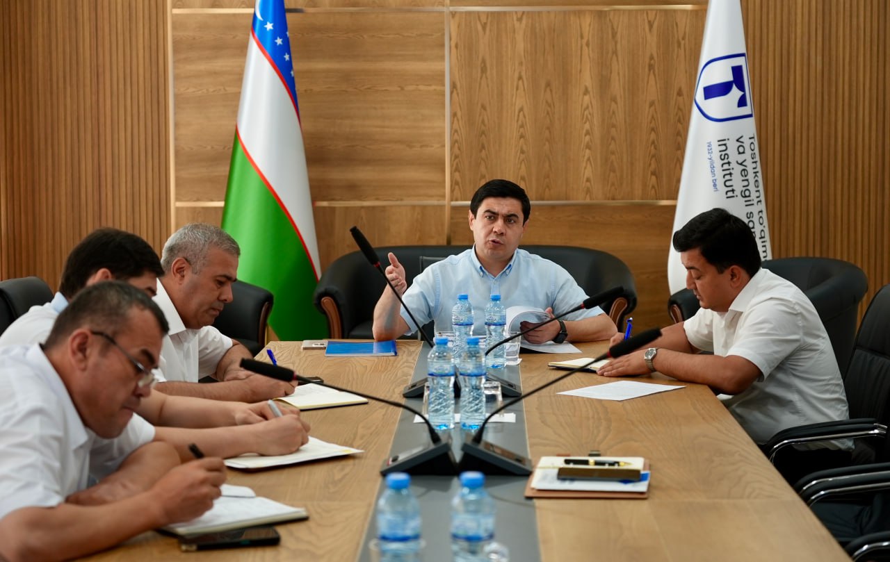 4-iyul kuni Toshkent to‘qimachilik va yengil sanoat institutida fakultet dekan o‘rinbosarlari tomonidan ma’naviy-ma’rifiy ishlar bo‘yicha yil yakuni hisobot taqdimoti o‘tkazildi