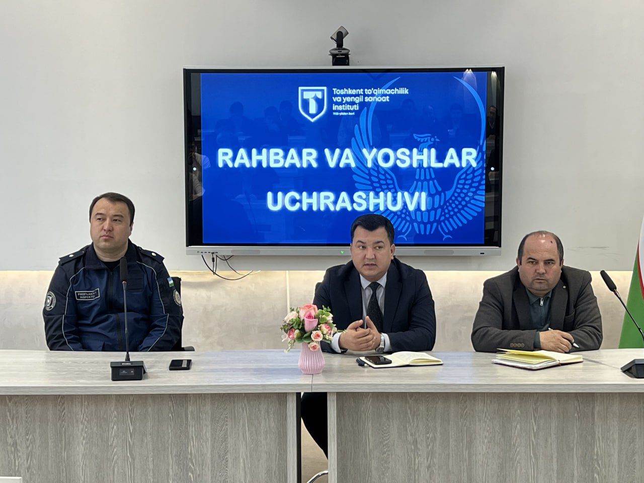 “RAHBAR VA YOSHLAR UCHRASHUVI” O‘TKAZILDI