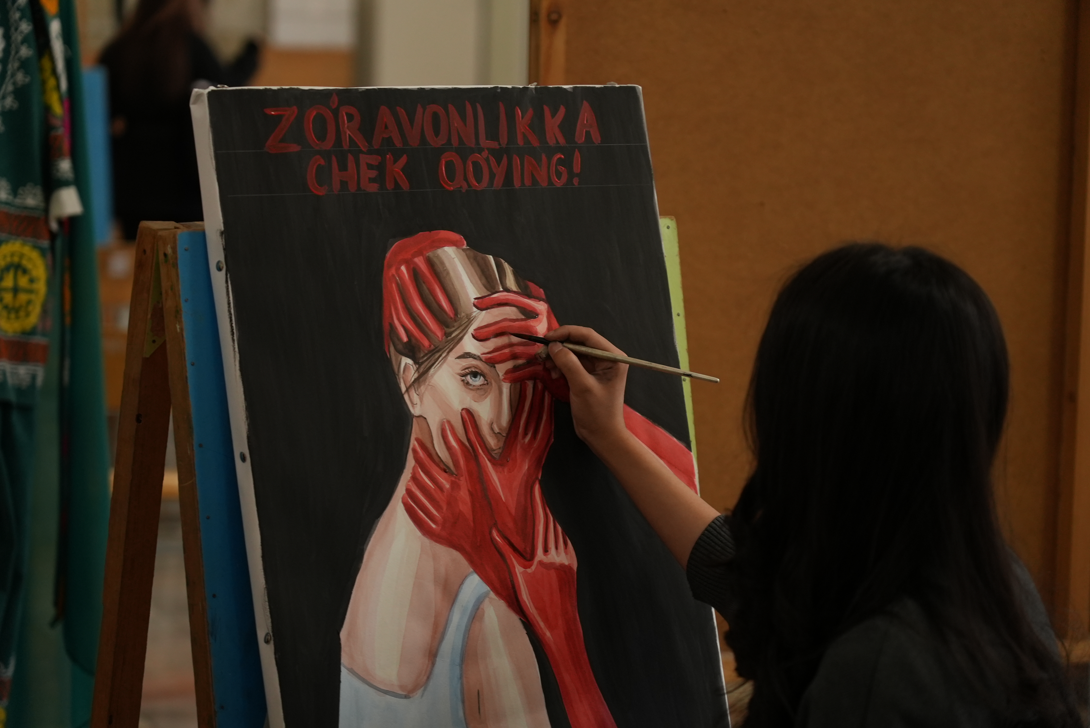 XOTIN-QIZLAR O'RTASIDA RASMLAR TANLOVI O’TKAZILDI